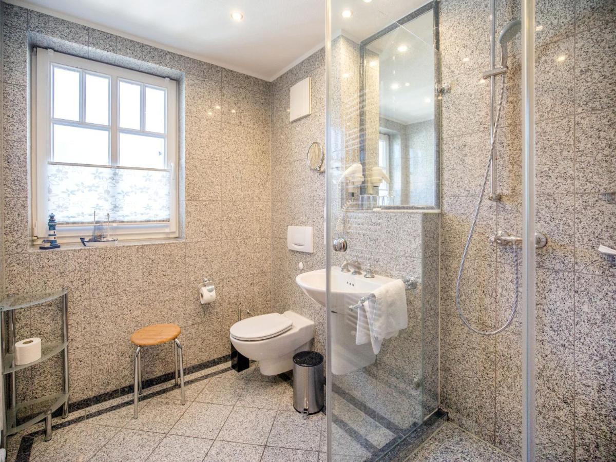 Apartment Duenenpark - Komfortplus Mit 1 Schlafzimmer Und Balkon Im Dachgeschoss 210 *